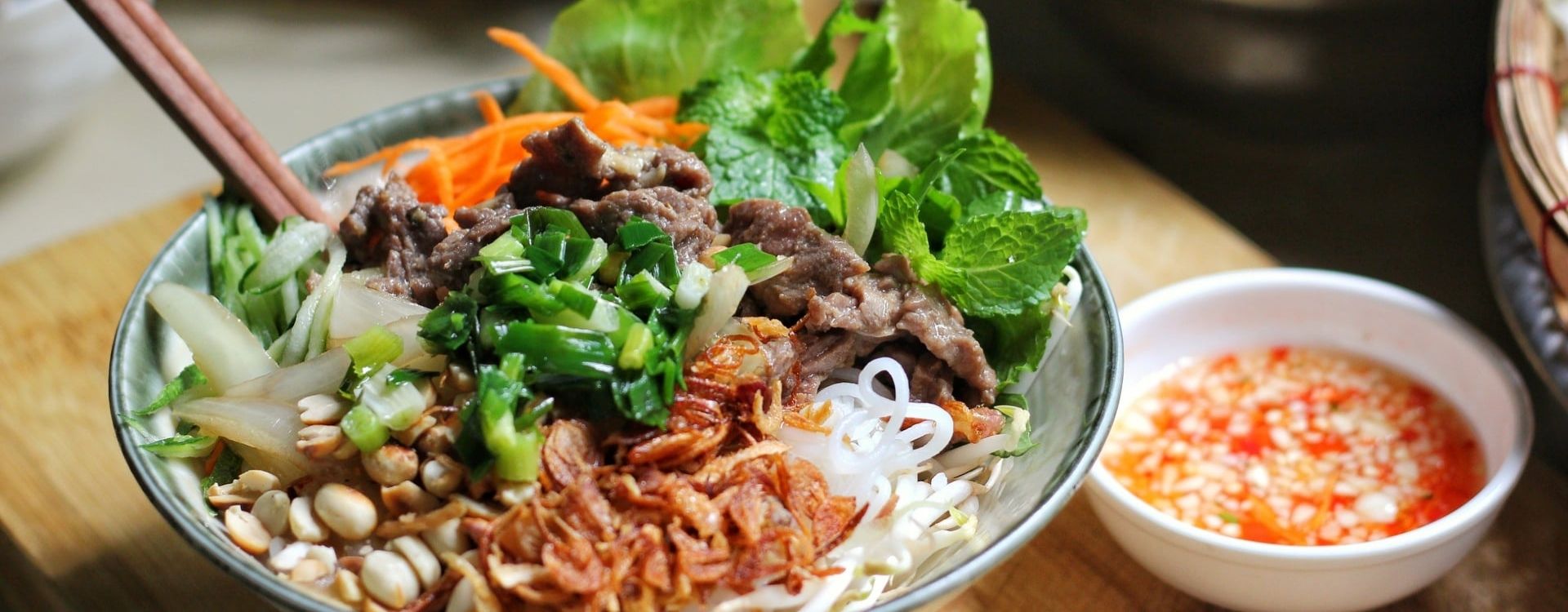 Bo Bun Vietnamien - origine, recette et meilleures addresses pour déguster 