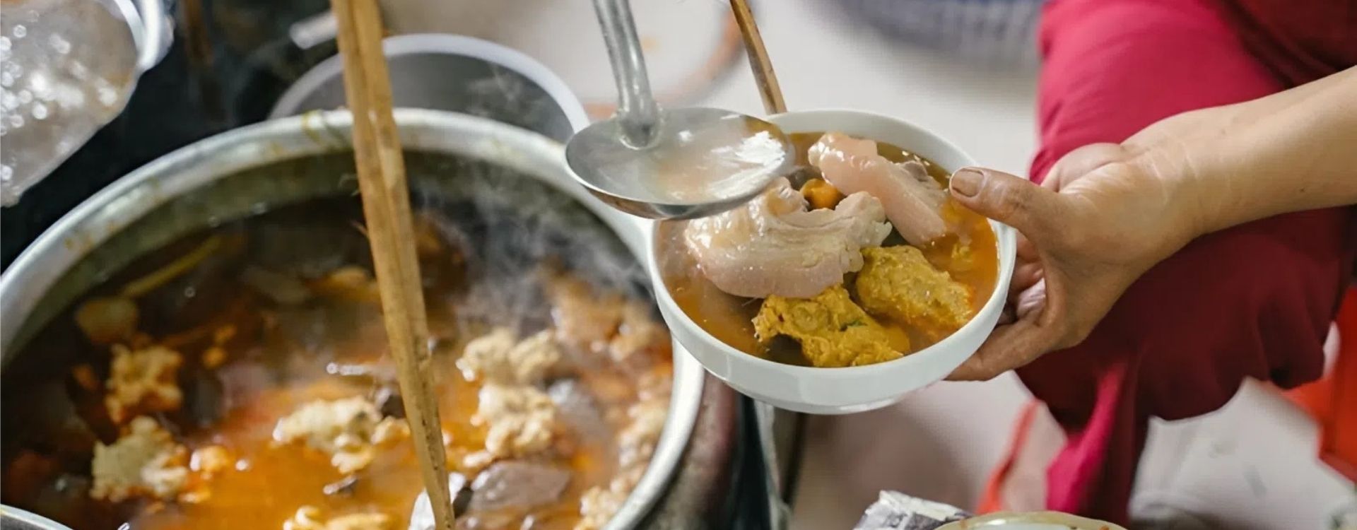Bun Bo Hue - La soupe épicée incontournable du Vietnam