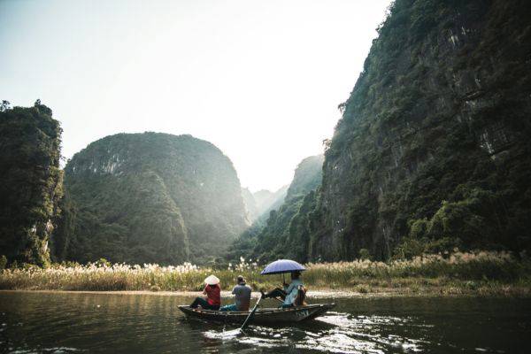Du Fleuve Rouge à Angkor: Voyage du Patrimoine