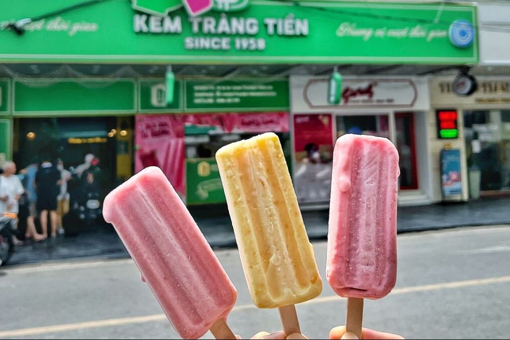 La glace Trang Tien