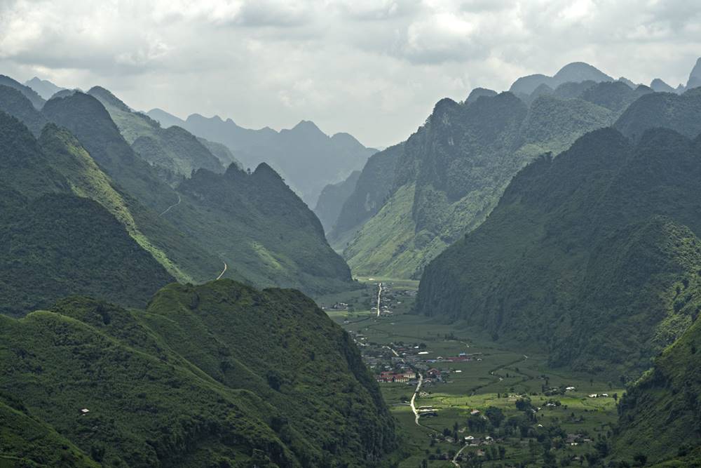 I:\MARKETING ASIATICA\DUNG CHUNG\Yen Duc\Foto sales\1707 Sales Y