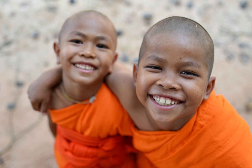 sourires de garçons cambodgiens
