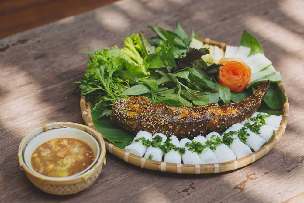 Poisson à la tête de serpent grillé