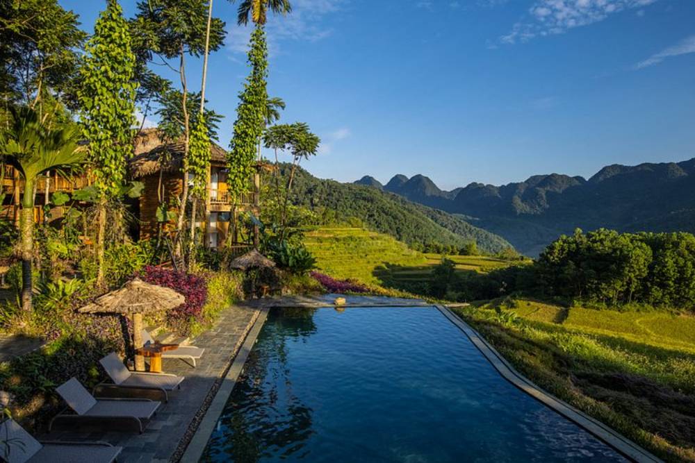 Vue panoramique du Pu Luong natura