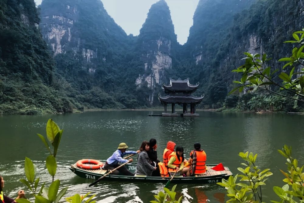 balade en barque à tam coc
