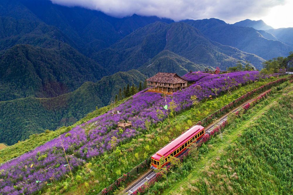 Vue panoramique de la valee de Muong Hoa