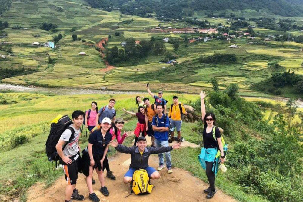 Randonnée à travers les montagnes et rizières de Sapa.